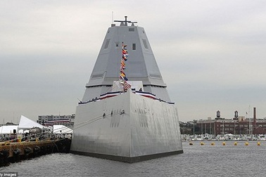 Khu trục hạm Zumwalt chính thức được biên chế cho Hải quân Mỹ