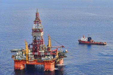 Tại sao Trung Quốc đưa “tàu sân bay” khoan dầu vào thềm lục địa Việt Nam?
