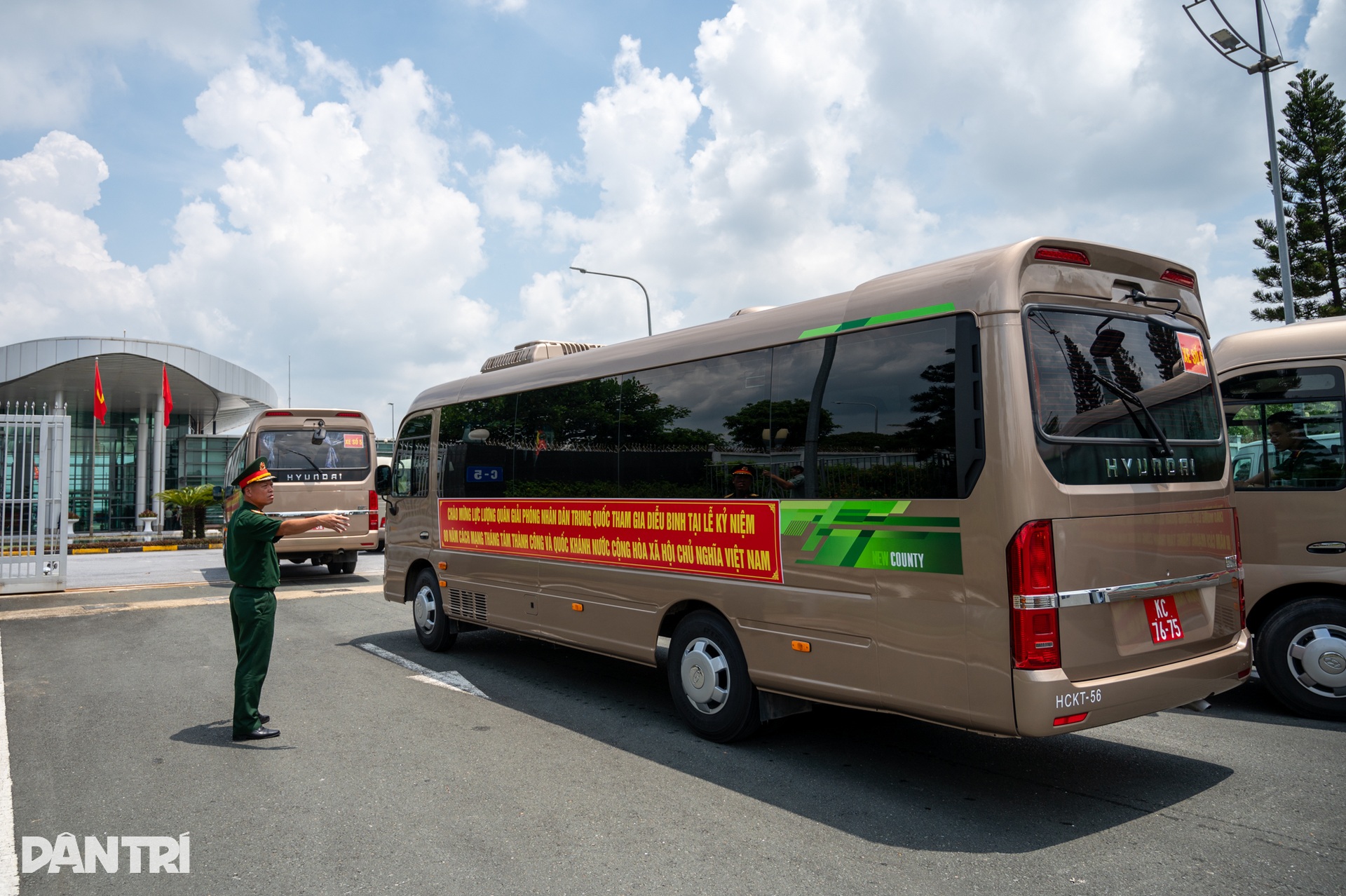Quân nhân Trung Quốc đã đến Hà Nội chuẩn bị cho lễ diễu binh dịp Quốc khánh - 11 Quân nhân Trung Quốc đã đến Hà Nội chuẩn bị cho lễ diễu binh dịp Quốc khánh - 11