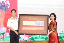 Trưng bày gần 200 tư liệu quý về chủ quyền biển đảo