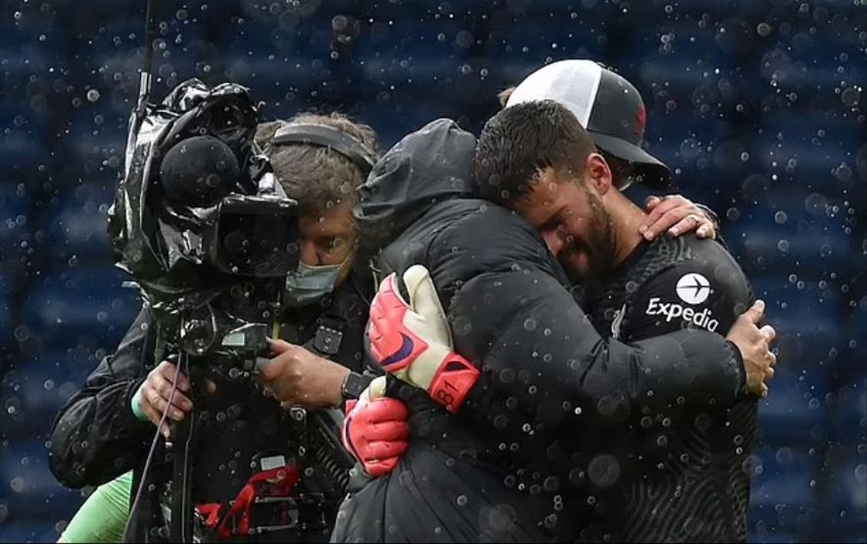 HLV Jurgen Klopp nói điều bất ngờ về bàn thắng của thủ thành Alisson Becker - 2 HLV Jurgen Klopp nói điều bất ngờ về bàn thắng của thủ thành Alisson Becker - 2