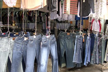 Dạo chợ hàng “si” Sài Gòn