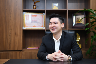 Những bí mật thú vị về đời thường của Chủ tịch 9X của Hà Nội FC