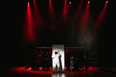 Học sinh trường Ams dàn dựng chương trình nghệ thuật mãn nhãn