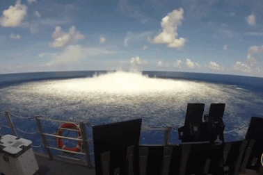 Mỹ tính "thử lửa" tàu sân bay đắt nhất thế giới