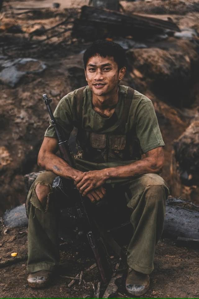 Còn gì đẹp hơn leo lên top 1 gây sốt, Hải của phim Mưa đỏ hát là khóc - 1