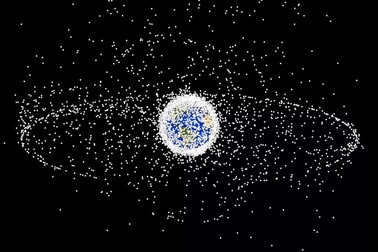 Rác không gian – vấn đề ngày càng nghiêm trọng của Trái Đất