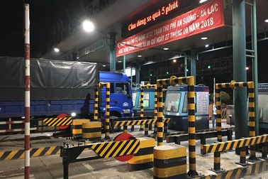 Tài xế quyết không mua vé vì cho rằng trạm thu phí "lố" 31 tháng