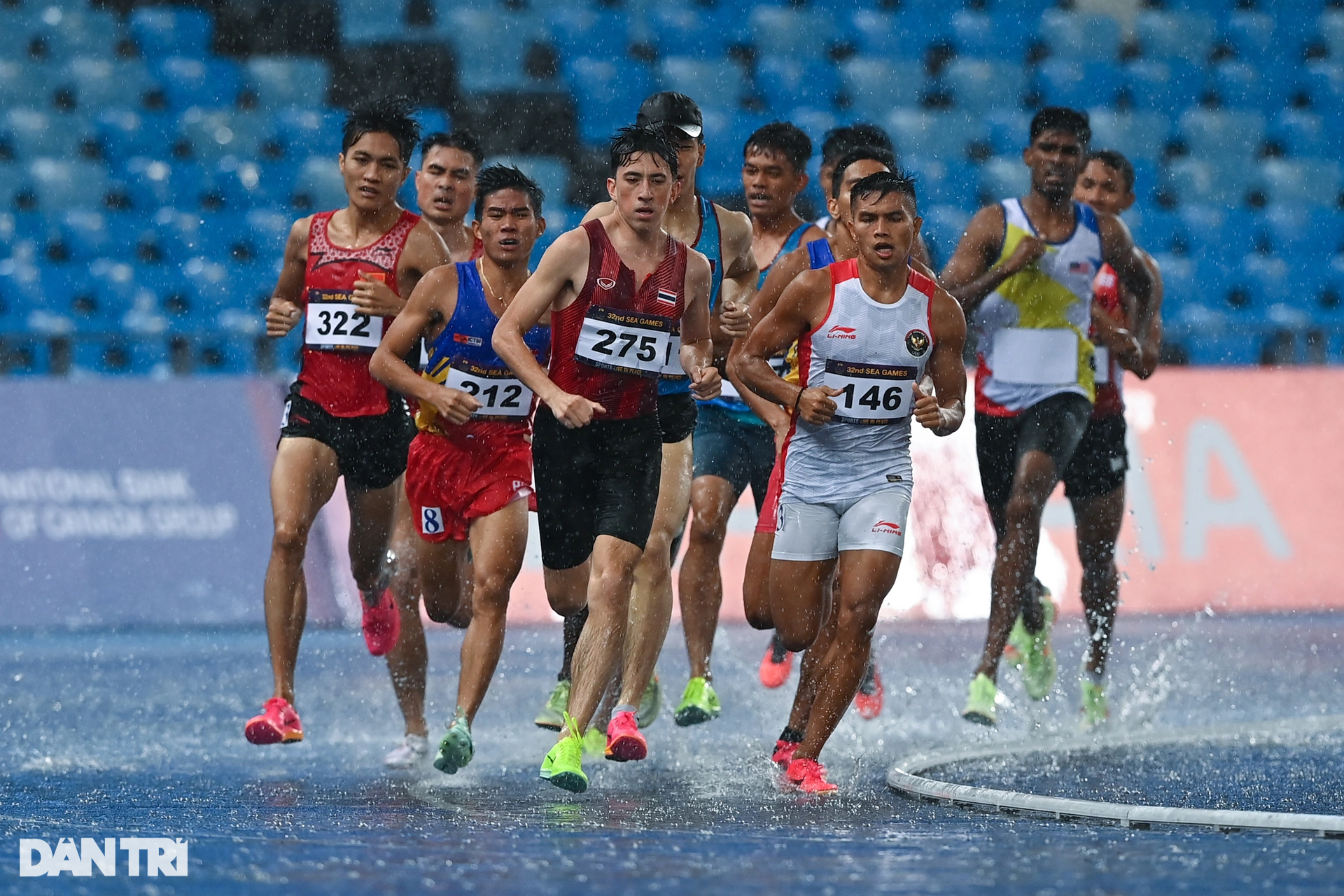 Khoảnh khắc giành HCV SEA Games của các nữ hoàng tốc độ Việt Nam - 15 Khoảnh khắc giành HCV SEA Games của các nữ hoàng tốc độ Việt Nam - 15