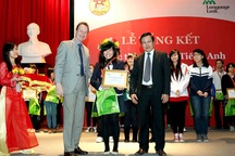 Trò chuyện với quán quân Olympic tiếng Anh