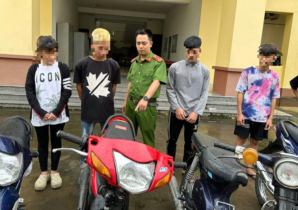 Bắt nhóm trộm cắp 15-16 tuổi - 1 Bắt nhóm trộm cắp 15-16 tuổi - 1