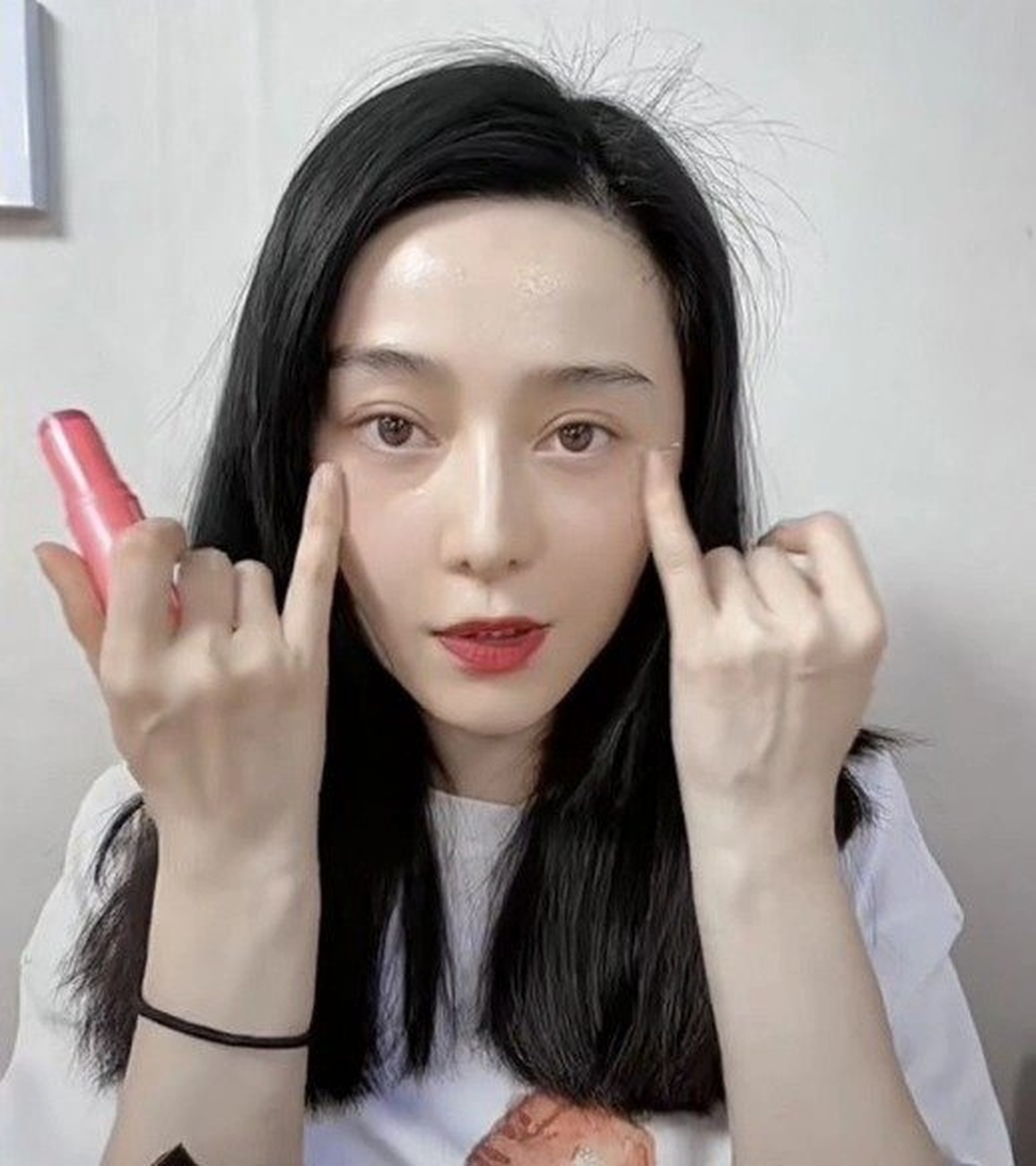 Nữ hoàng thảm đỏ Phạm Băng Băng bị mỉa mai hết thời - 1 Nữ hoàng thảm đỏ Phạm Băng Băng bị mỉa mai hết thời - 1