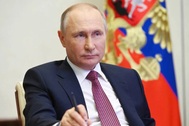 Ông Putin: Một số chuyên gia nói Omicron có thể là "vaccine Covid-19 sống"