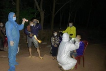 Quảng Bình: Tài xế taxi chở 3 người mắc Covid-19 dương tính với SARS-CoV-2