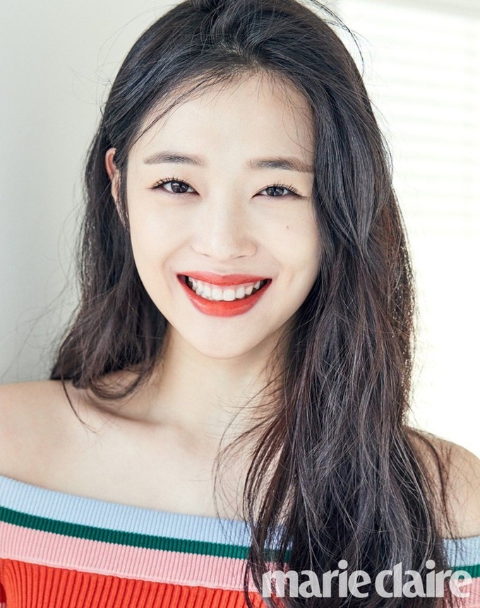 Những hình ảnh xinh đẹp của nữ ca sĩ Sulli F(x) trước khi qua đời - Ảnh 5. Những hình ảnh xinh đẹp của nữ ca sĩ Sulli F(x) trước khi qua đời - Ảnh 5.