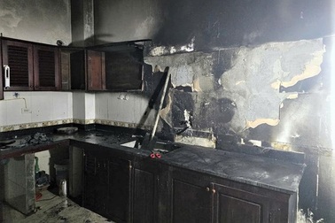 Cả gia đình thoát khỏi tay "bà hỏa" lúc nửa đêm