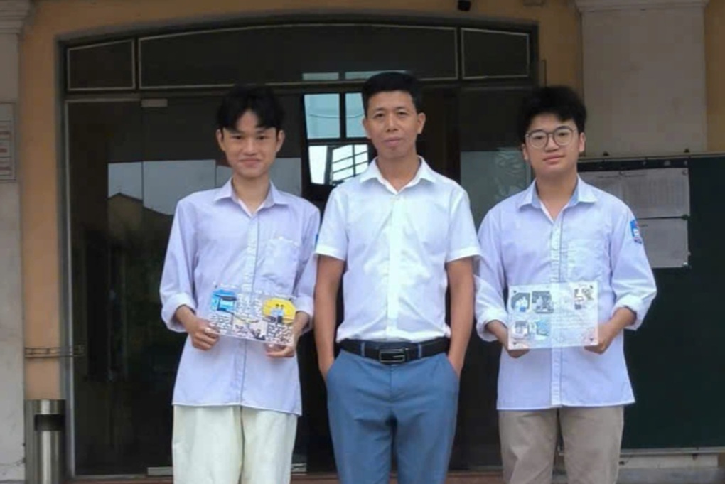 Mồ côi cha, nam sinh nỗ lực vươn lên trở thành thủ khoa khối A00 toàn quốc - 2 Mồ côi cha, nam sinh nỗ lực vươn lên trở thành thủ khoa khối A00 toàn quốc - 2