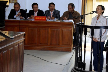 Cô giáo thiêu sống cả nhà anh chồng… kêu oan!