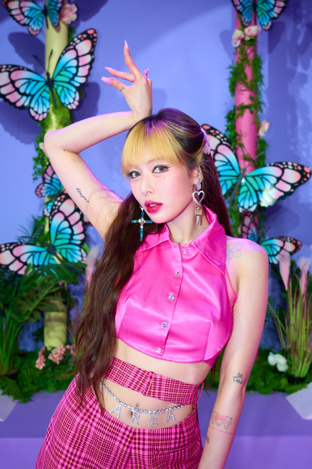 Biểu tượng gợi cảm xứ Hàn HyunA bất ngờ thông báo kết hôn - 3 Biểu tượng gợi cảm xứ Hàn HyunA bất ngờ thông báo kết hôn - 3
