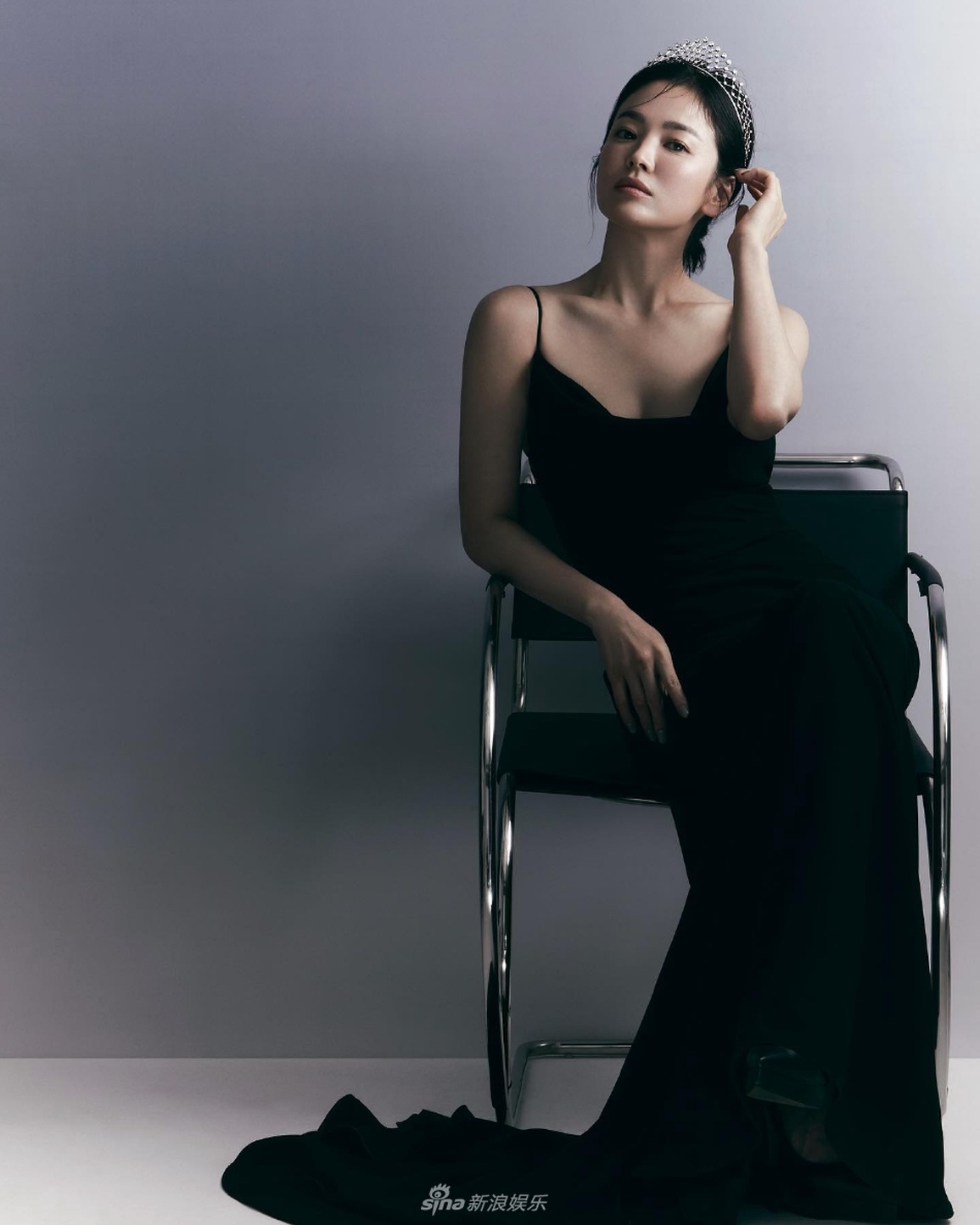 Song Hye Kyo đẹp đằm thắm trong bộ ảnh tung ra ngay sau hôn lễ Hyun Bin - 4 Song Hye Kyo đẹp đằm thắm trong bộ ảnh tung ra ngay sau hôn lễ Hyun Bin - 4