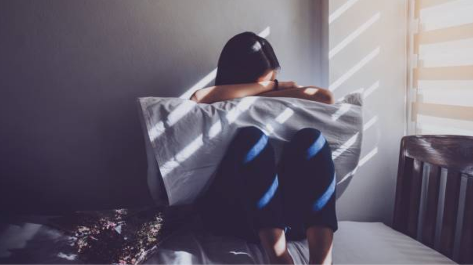 Lộ bí mật tìm hiểu cùng lúc 2 người đàn ông khác thời còn đang yêu chồng - 1 Lộ bí mật tìm hiểu cùng lúc 2 người đàn ông khác thời còn đang yêu chồng - 1