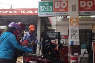 Xóa sổ toàn bộ xăng A92: Không dễ!