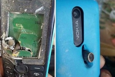 Điện thoại Nokia đỡ đạn cứu mạng chủ nhân