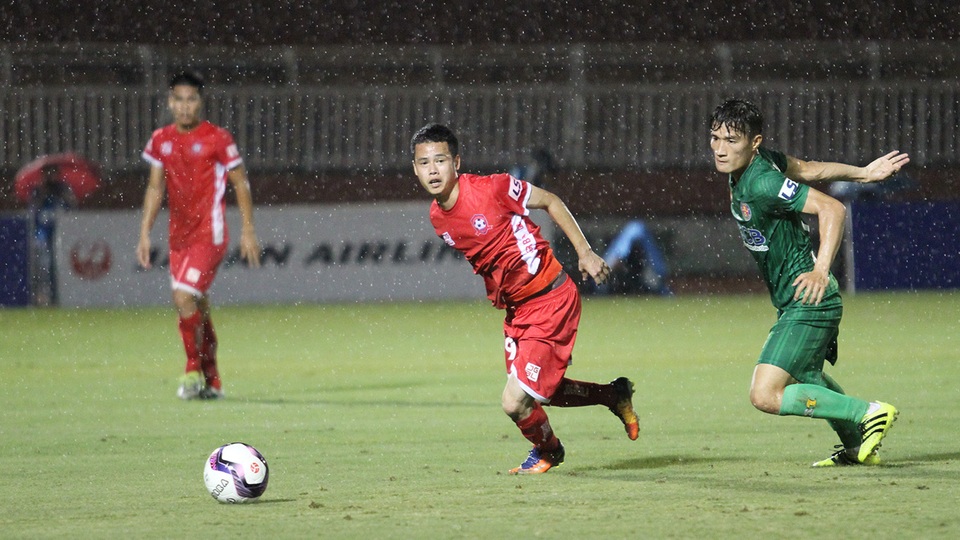 Cựu tuyển thủ Nhật Bản chơi mờ nhạt, Sài Gòn FC suýt thua đội Hải Phòng - 2 Cựu tuyển thủ Nhật Bản chơi mờ nhạt, Sài Gòn FC suýt thua đội Hải Phòng - 2