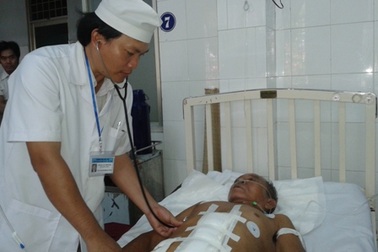 Cứu sống bệnh nhân bị phình vỡ động mạch chủ bụng