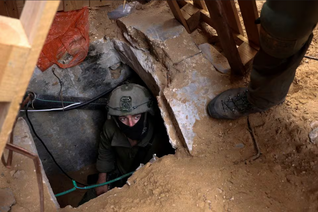 Israel nói phát hiện 800 lối vào hầm ngầm của Hamas - 1 Israel nói phát hiện 800 lối vào hầm ngầm của Hamas - 1