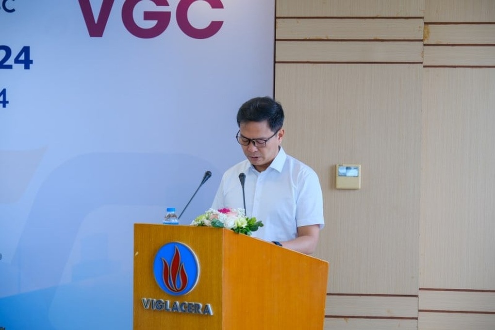 Loạt thông tin quan trọng liên quan tỷ phú Phạm Nhật Vượng, bầu Đức - 2 Loạt thông tin quan trọng liên quan tỷ phú Phạm Nhật Vượng, bầu Đức - 2