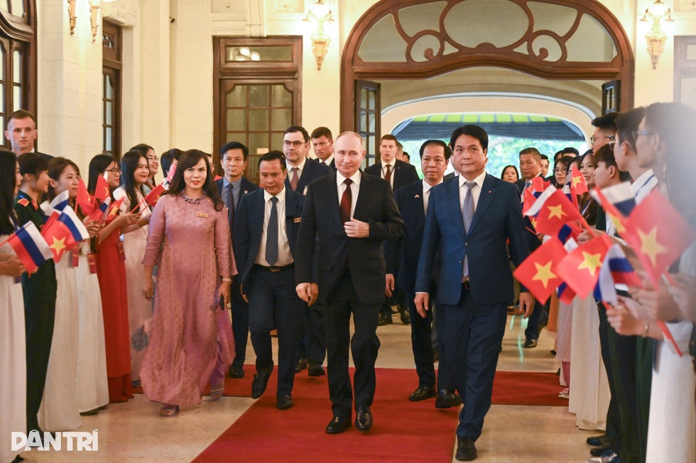 Chuyến thăm của Tổng thống Putin dưới góc nhìn của các sĩ quan cảnh vệ - 3