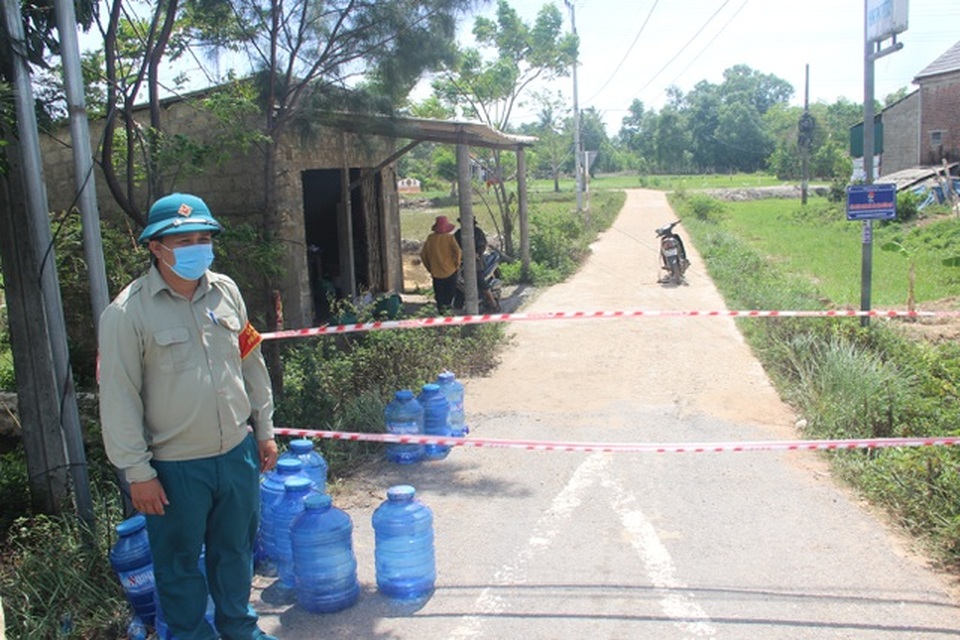 Quảng Trị: Hơn 15 ngày không có ca mắc bệnh, dỡ bỏ phong tỏa thêm 3 khu vực - 3 Quảng Trị: Hơn 15 ngày không có ca mắc bệnh, dỡ bỏ phong tỏa thêm 3 khu vực - 3