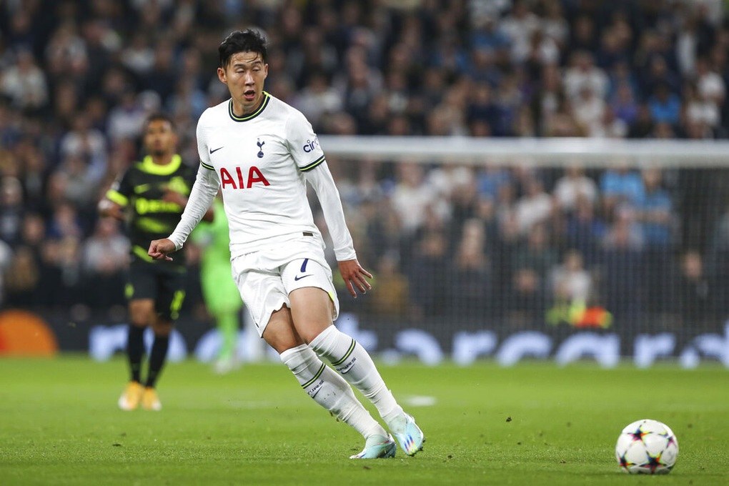 Tottenham rơi vé đi tiếp, HLV Conte nổi khùng với trọng tài - 8 Tottenham rơi vé đi tiếp, HLV Conte nổi khùng với trọng tài - 8
