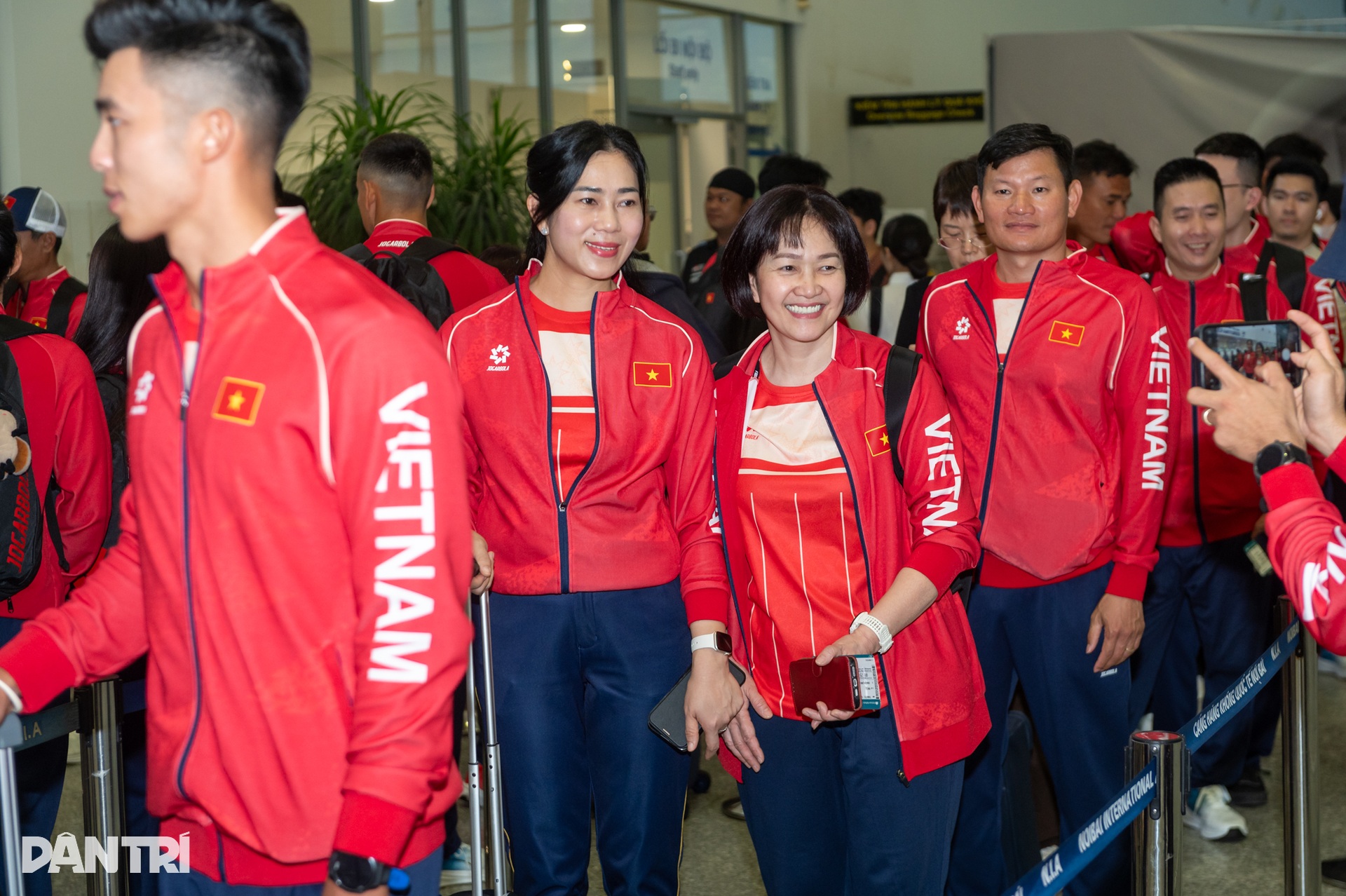 Đoàn Thể thao Việt Nam lên đường sang Thái Lan tham dự SEA Games - 10 Đoàn Thể thao Việt Nam lên đường sang Thái Lan tham dự SEA Games - 10