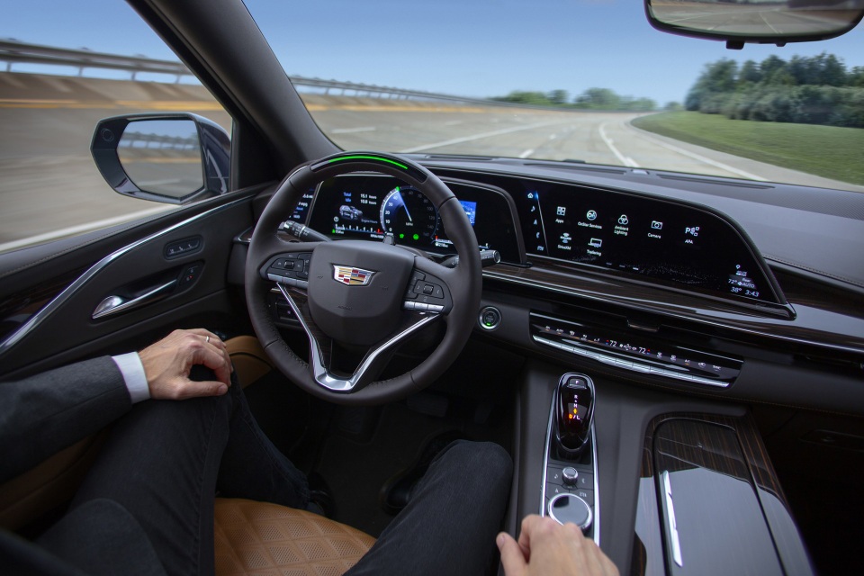 Cadillac Escalade thế hệ mới chính thức trình làng - 31 Cadillac Escalade thế hệ mới chính thức trình làng - 31