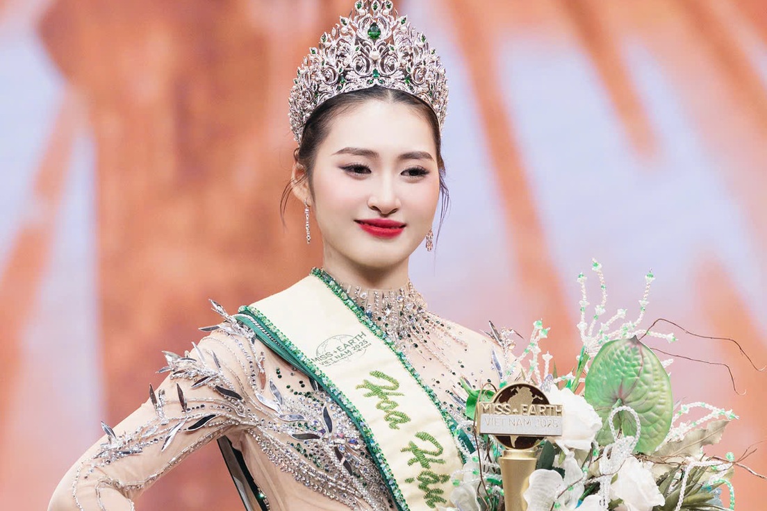 Nhan sắc đời thường của tân Hoa hậu Trái đất Việt Nam 2025