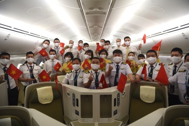 Hình ảnh chuyến bay thẳng đầu tiên Việt Nam - Mỹ đón 340 công dân về nước