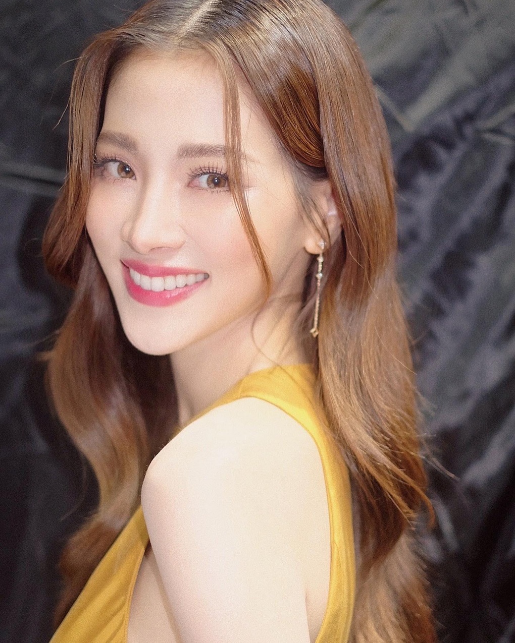 Mỹ nhân đẹp nhất Thái Lan ngượng ngùng thừa nhận đang yêu - 3 Mỹ nhân đẹp nhất Thái Lan ngượng ngùng thừa nhận đang yêu - 3