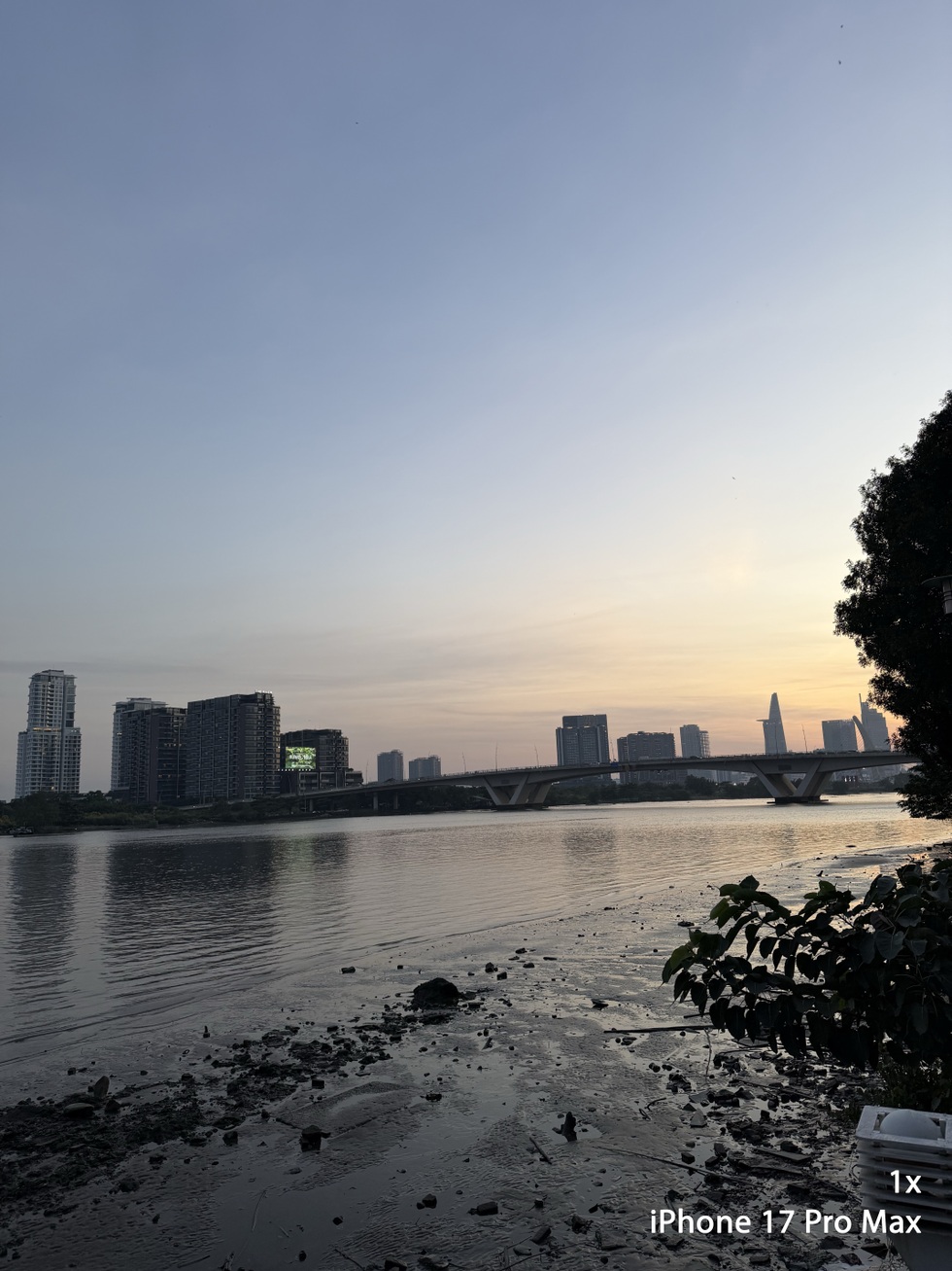 vivo X300 Pro đối đầu iPhone 17 Pro Max: Đâu là lựa chọn phù hợp? - 12 vivo X300 Pro đối đầu iPhone 17 Pro Max: Đâu là lựa chọn phù hợp? - 12