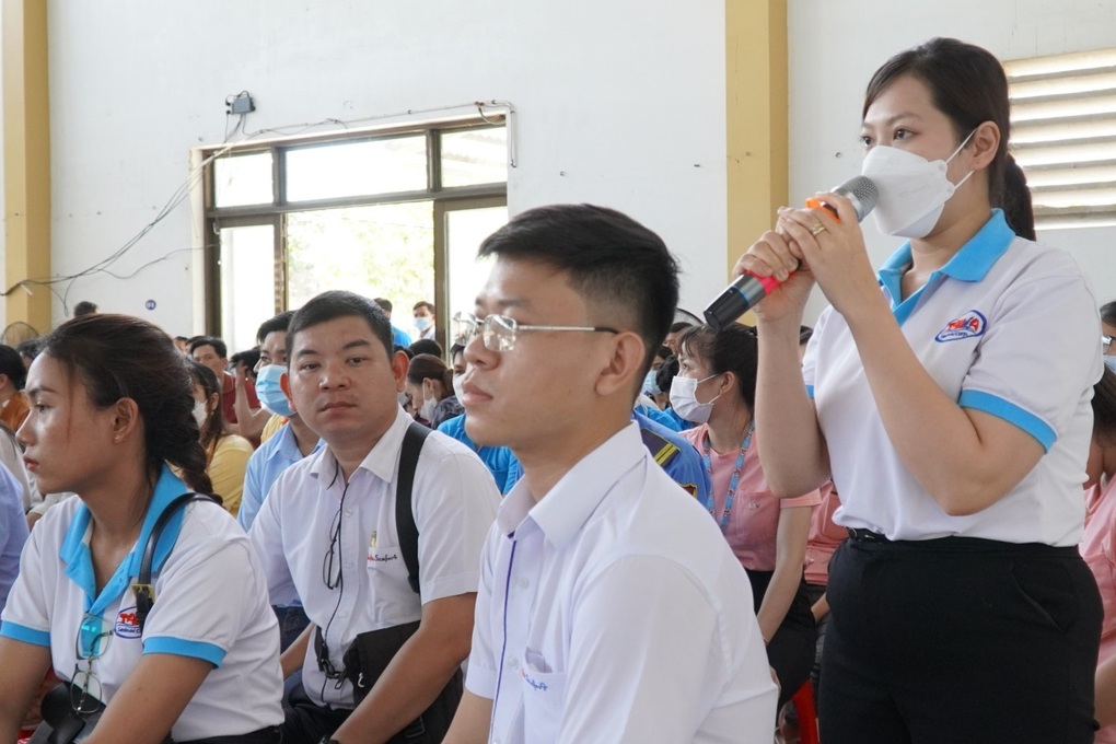 Mong mỏi cải thiện thu nhập của công nhân - 2 Mong mỏi cải thiện thu nhập của công nhân - 2