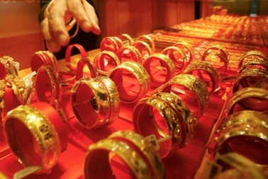 Vì sao vàng đánh mất thời hoàng kim?