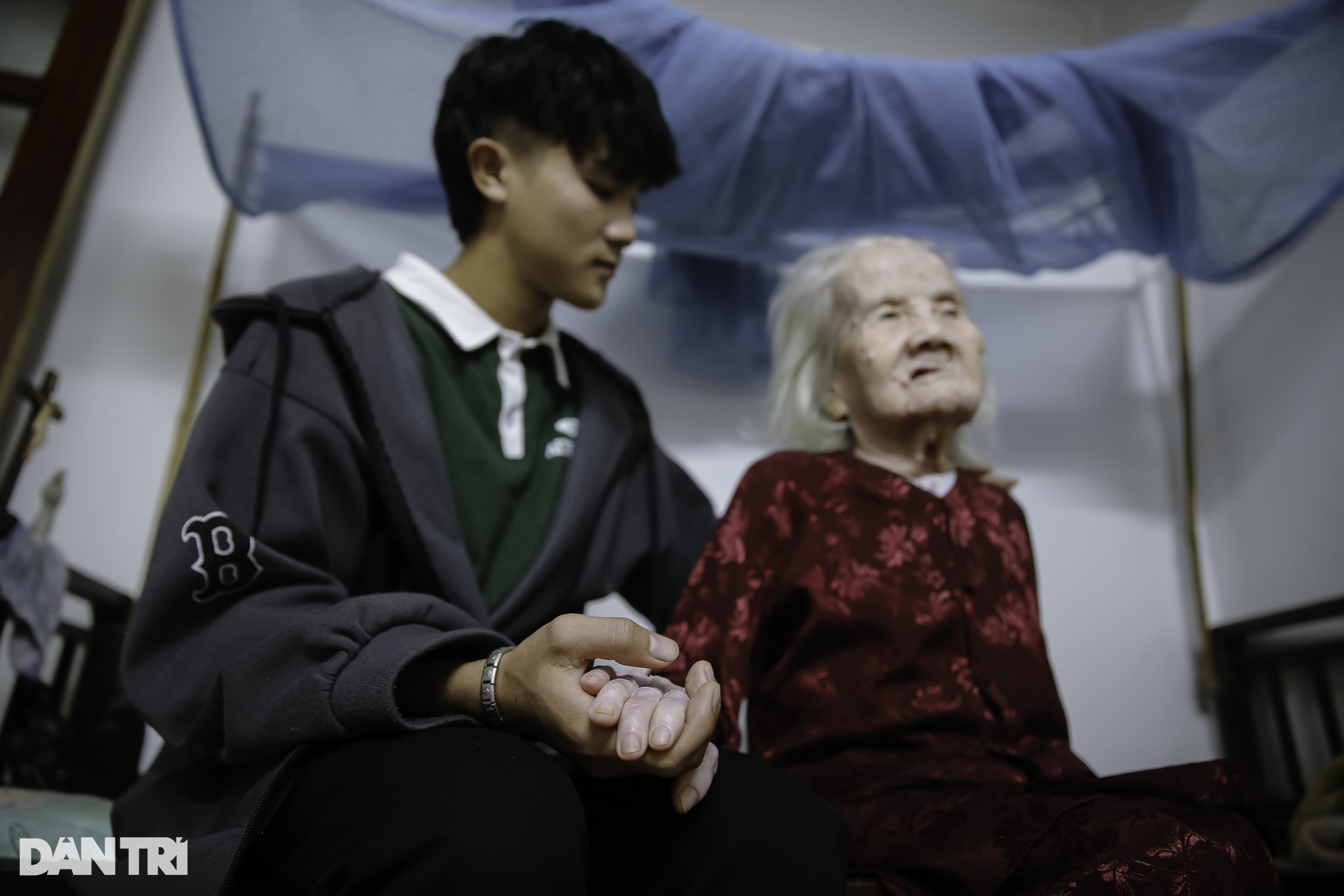 Tui không giàu, chỉ có căn nhà 30 năm đón tụi nhỏ sinh viên nghèo vào ở - 9 Tui không giàu, chỉ có căn nhà 30 năm đón tụi nhỏ sinh viên nghèo vào ở - 9