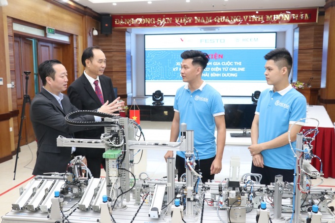 Việt Nam tham dự cuộc thi kỹ năng nghề Cơ điện tử online - Ảnh 3. Việt Nam tham dự cuộc thi kỹ năng nghề Cơ điện tử online - Ảnh 3.