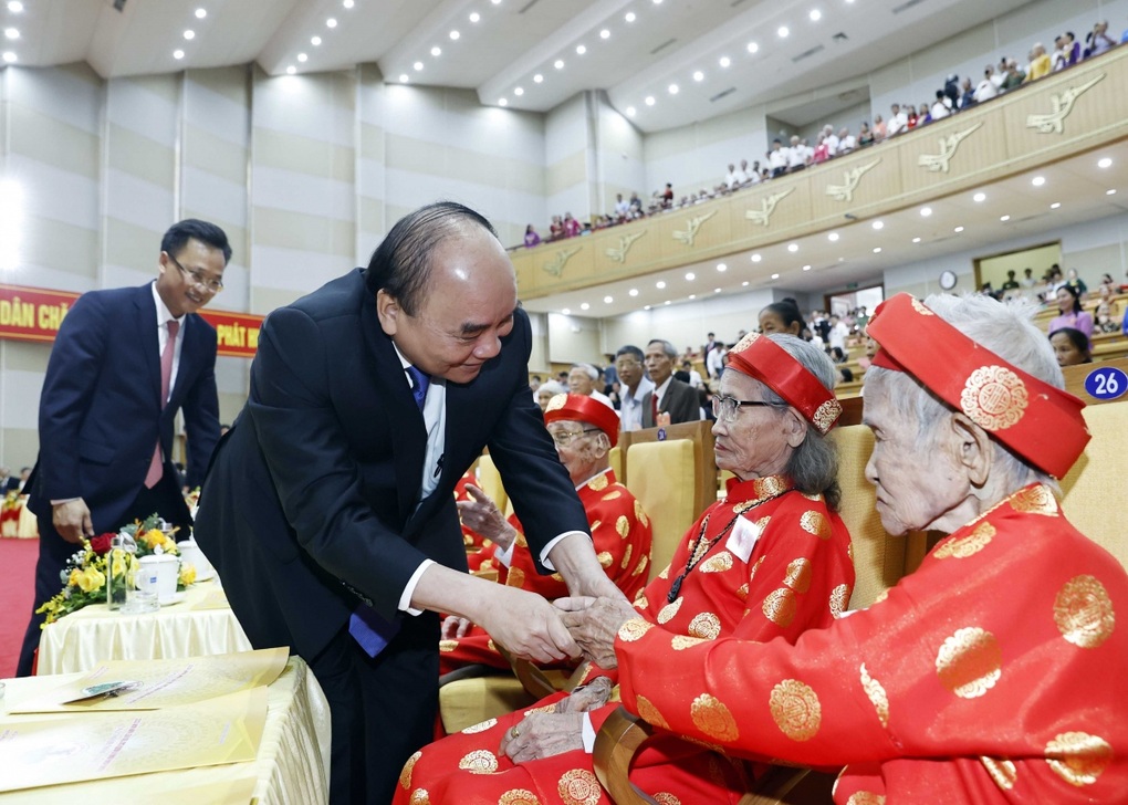 Chủ tịch nước: Hành động để mọi người cao tuổi được quan tâm, chăm sóc tận tình - 1 Chủ tịch nước: Hành động để mọi người cao tuổi được quan tâm, chăm sóc tận tình - 1