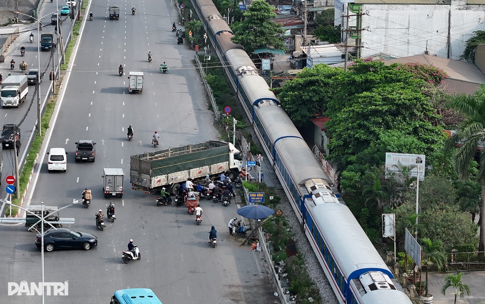 Trăn trở trước thời khắc xuống tiền xây đường sắt tốc độ cao - 3 Trăn trở trước thời khắc xuống tiền xây đường sắt tốc độ cao - 3