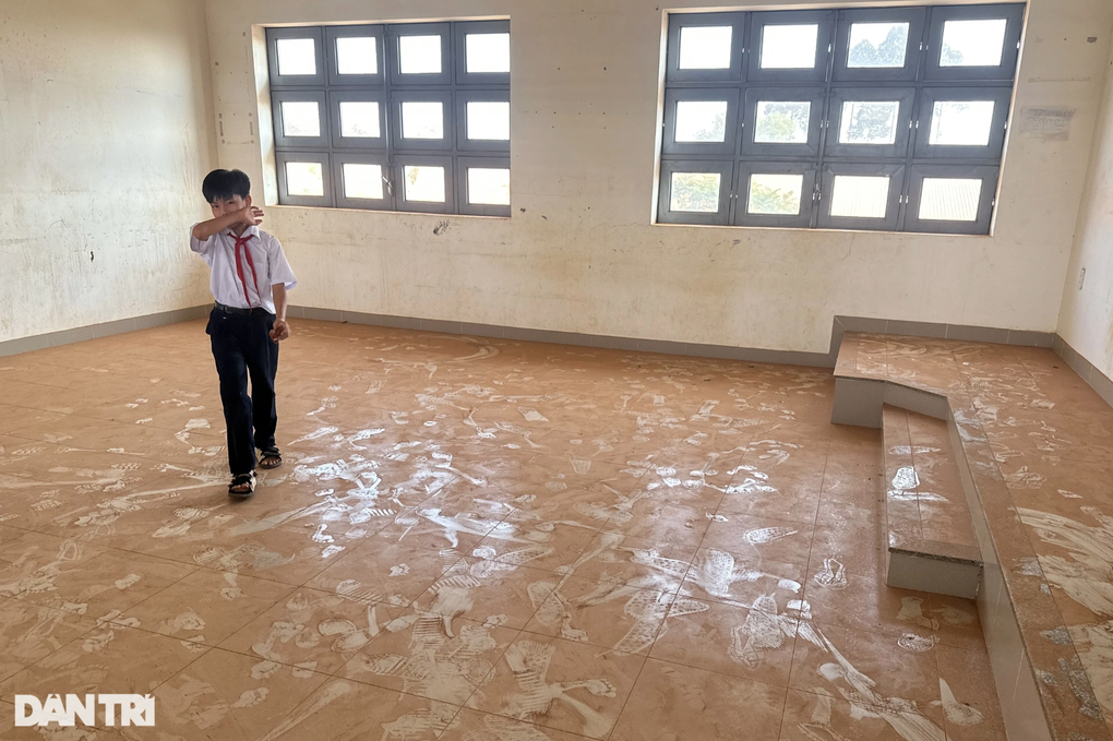 Bụi đỏ ở sân bay Long Thành: Những hiểm họa cho sức khỏe - 1 Bụi đỏ ở sân bay Long Thành: Những hiểm họa cho sức khỏe - 1