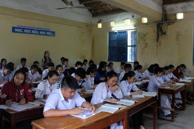 Phú Yên: Tiếp tục tổ chức tuyển sinh vào lớp 10 bằng hình thức thi và xét tuyển