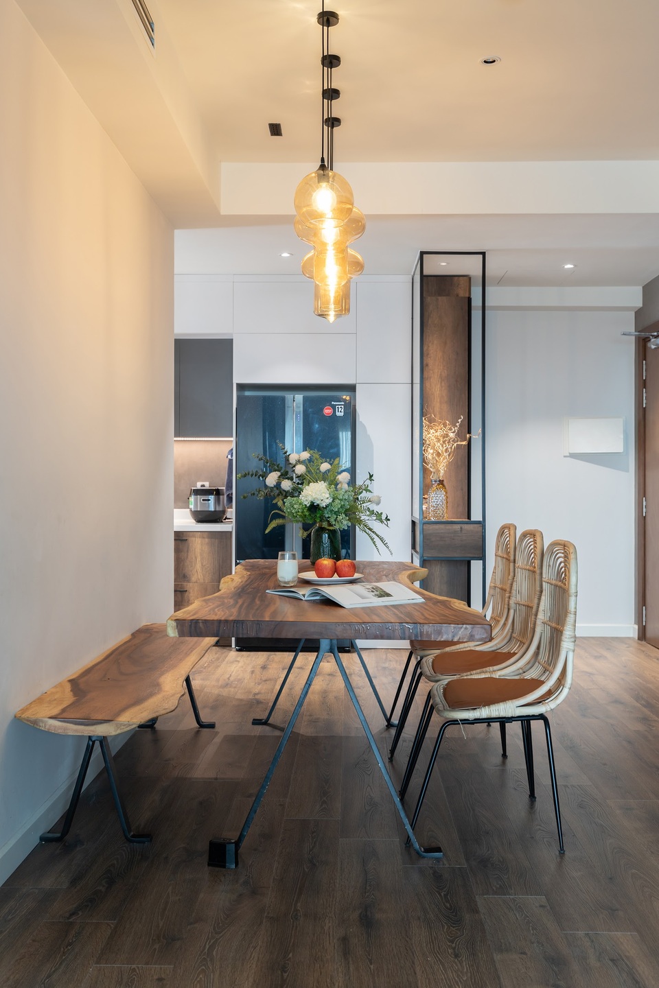 Vợ chồng trẻ hy sinh 1 phòng ngủ làm phòng đọc sách ngắm trọn Hồ Tây - 9