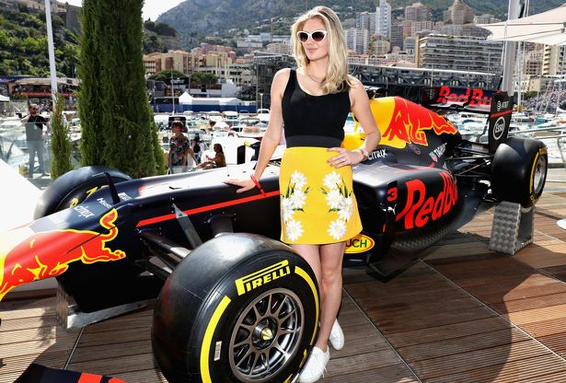 Những chân dài bốc lửa từng khuấy đảo đường đua Monaco Grand Prix - 5 Những chân dài bốc lửa từng khuấy đảo đường đua Monaco Grand Prix - 5